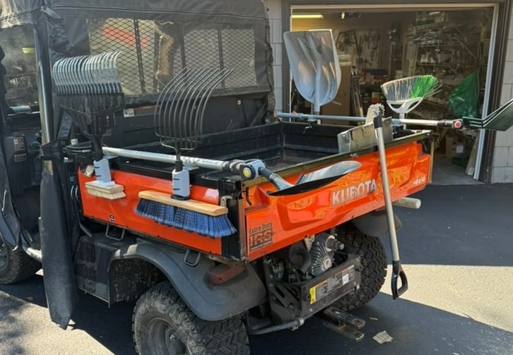 Holstering on vehicle